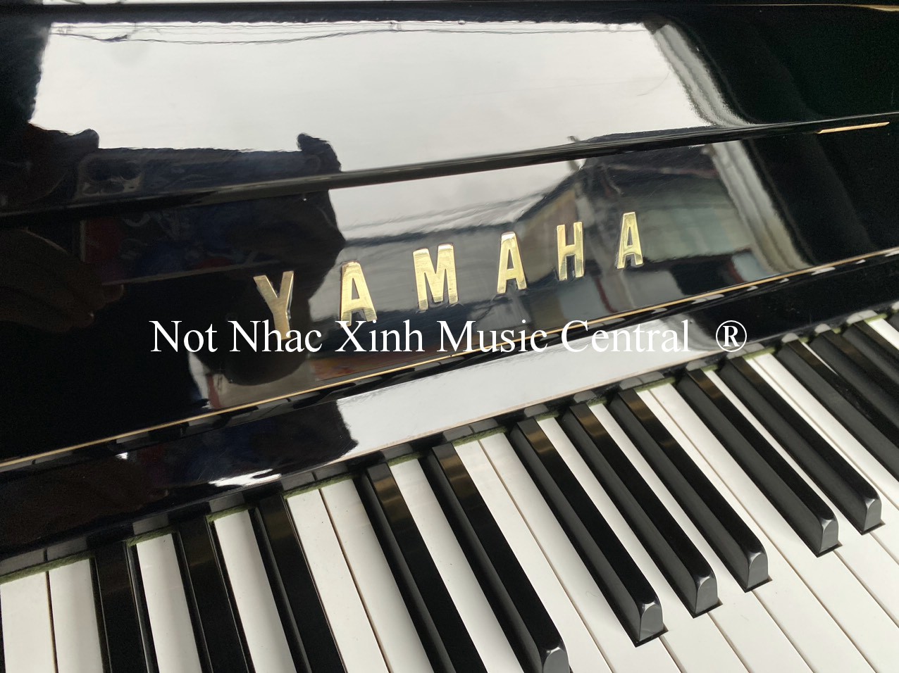 Đàn piano cơ Yamaha U1E