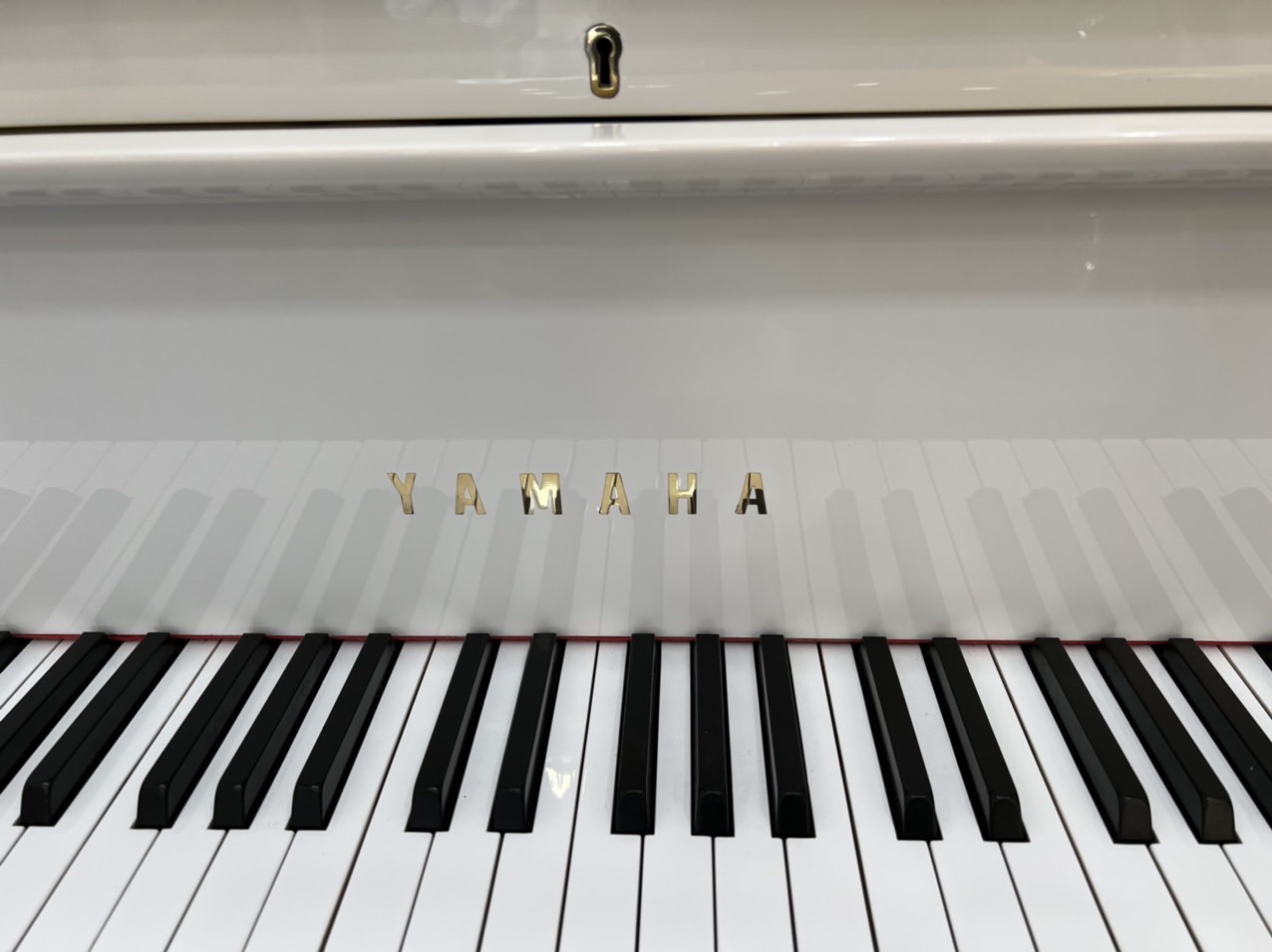 Đàn piano cơ medium grand Yamaha G2E