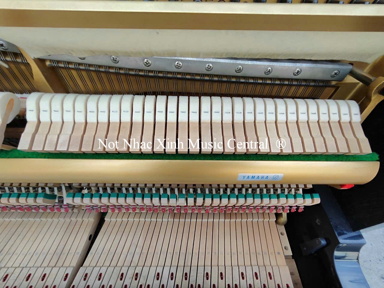 Đàn piano cơ Yamaha U1A seri 4xx