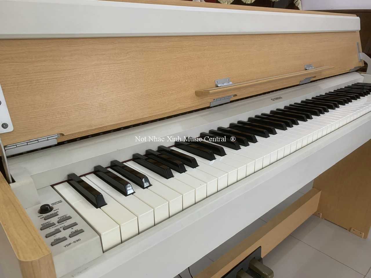 Đàn piano điện tử Yamaha YDP-S30